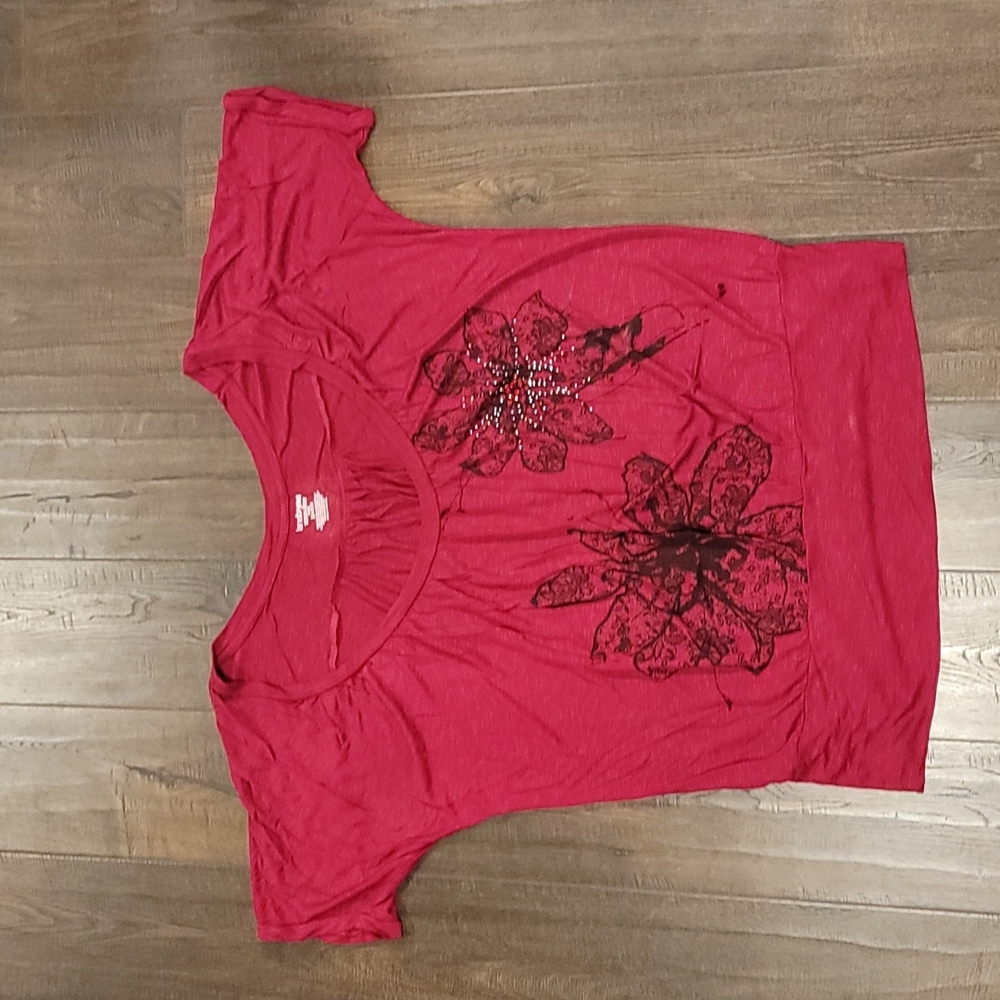 Plus size red and black flowered top